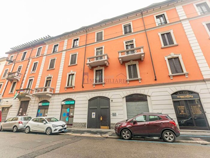 Appartamento quadrilocale in affitto in Via Monte Palombino, Santa Giulia, Milano