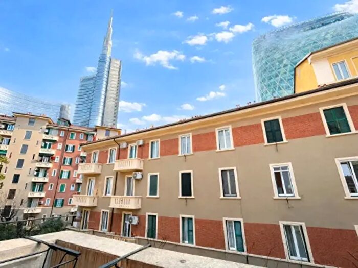 Appartamento quadrilocale in vendita in Via Francesco Viganò, Milano