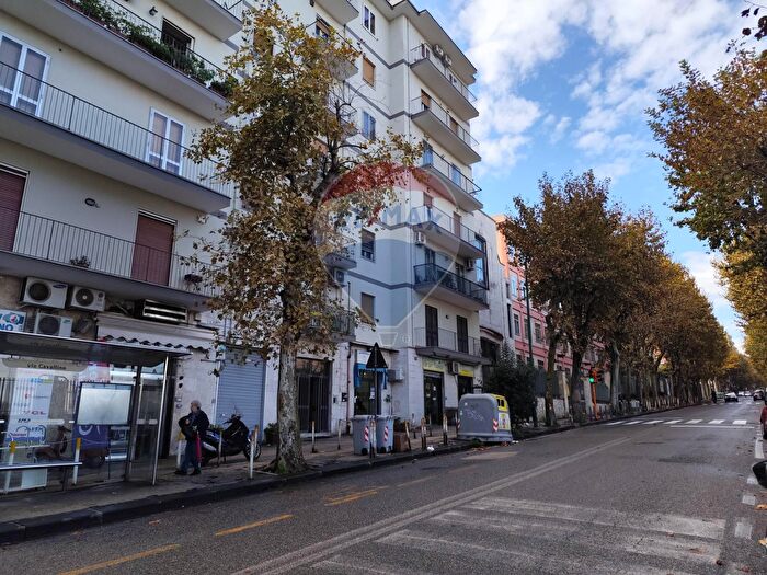 Appartamento monolocale in affitto in Via Bernardo Cavallino, Napoli