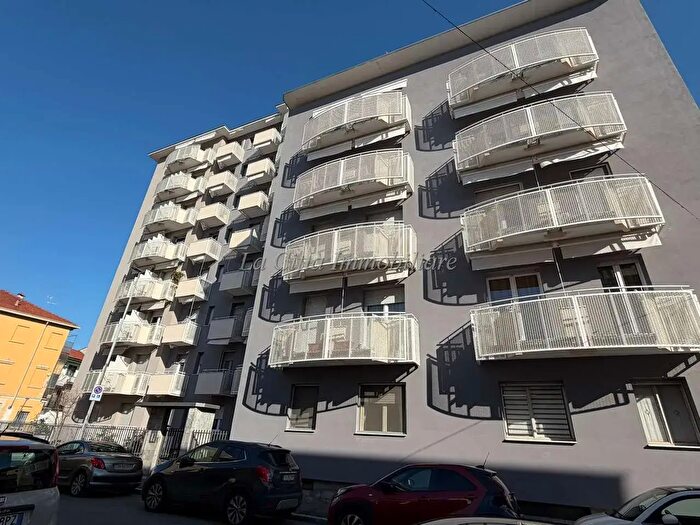 Appartamento bilocale in affitto in Via Custodi, Novara