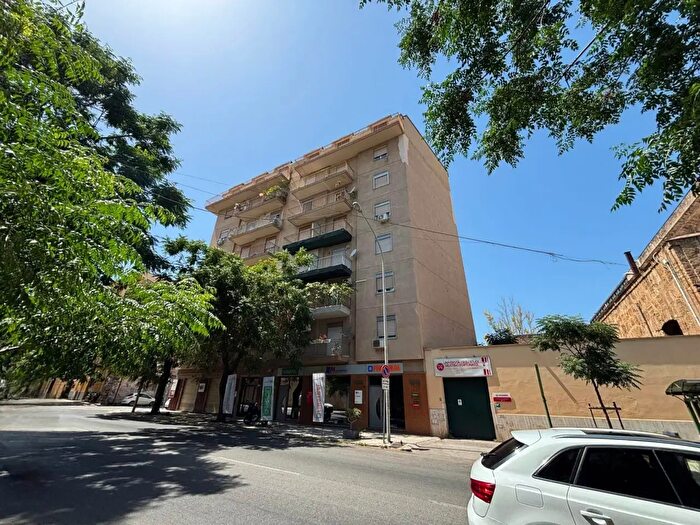 Appartamento trilocale in vendita in Palermo