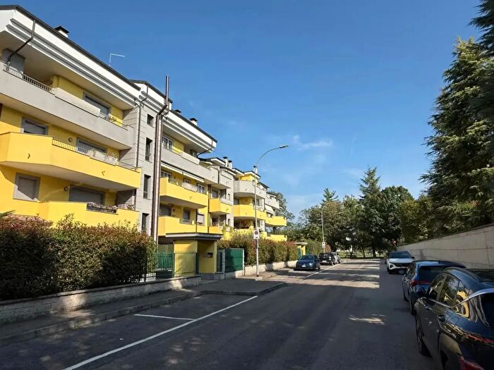 Appartamento bilocale in affitto in Via Antonio Salieri, Lainate
