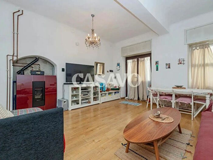 Appartamento trilocale in vendita in Via d'Adda Busca, Lomagna