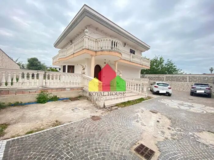 Casa con 6 locali in vendita in Via Arco SantAntonio, Giugliano In Campania
