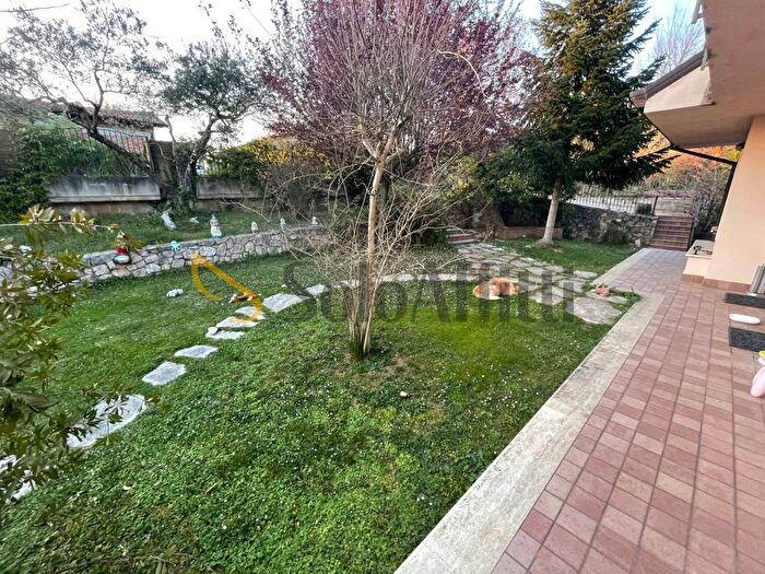 Appartamento quadrilocale in affitto in Madonna Della Neve, Frosinone