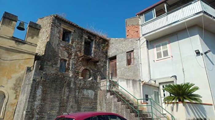 Casa trilocale in vendita in Via della Misericordia, Gualtieri Sicamino