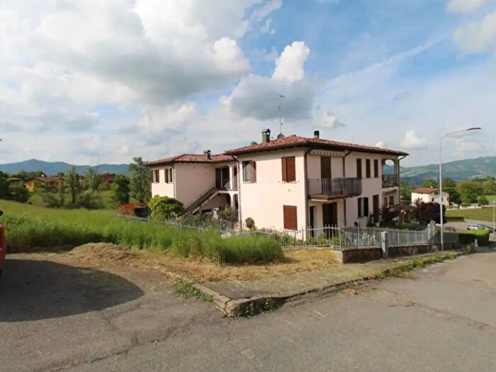 Appartamento trilocale in vendita in Via Roma, Toano
