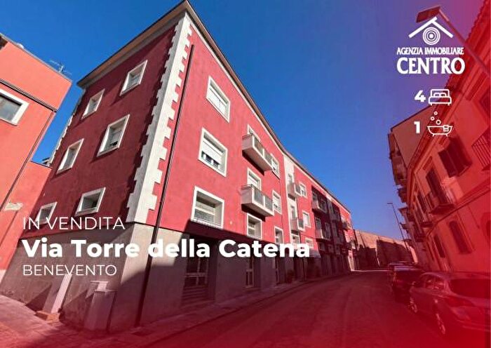 Appartamento con 5 locali in vendita in Via Torre della Catena, Benevento