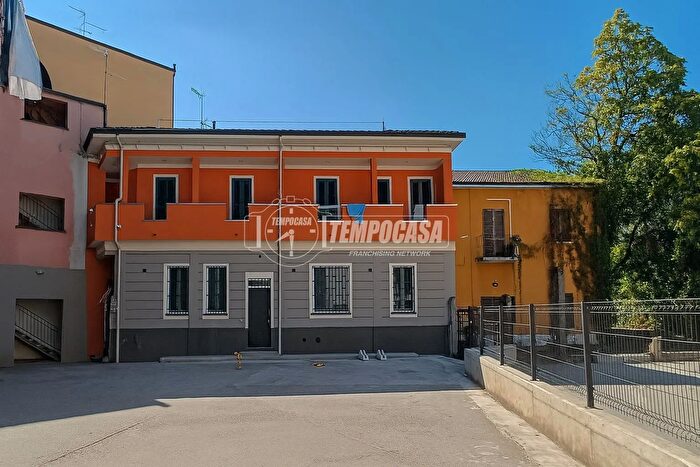 Appartamento trilocale in vendita in Viale Milano, Lodi