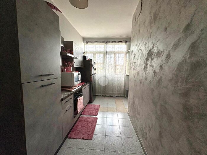 Appartamento trilocale in vendita in Largo Campofiorito, Palermo