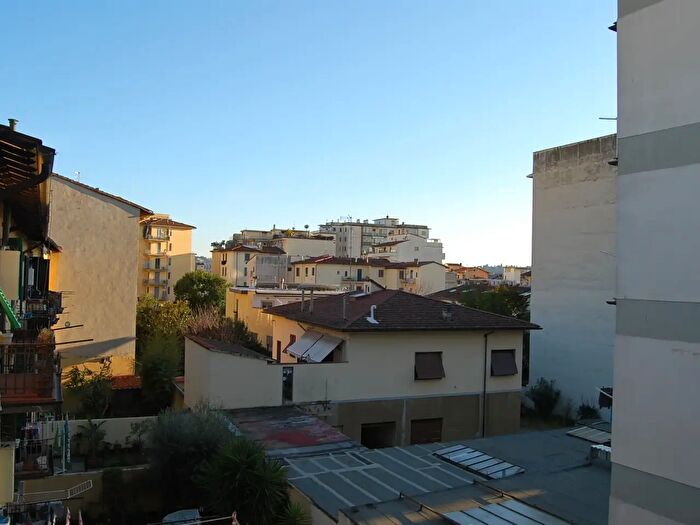 Appartamento quadrilocale in vendita in Piazza Bernardo Tanucci, Firenze