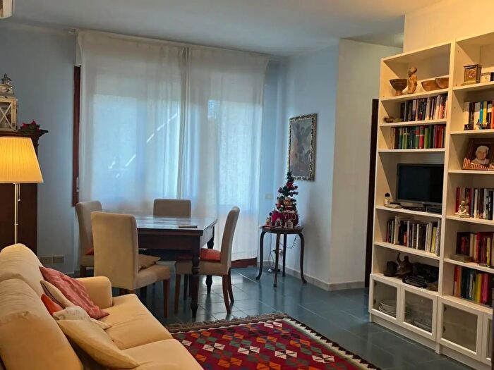 Appartamento quadrilocale in vendita in Massa