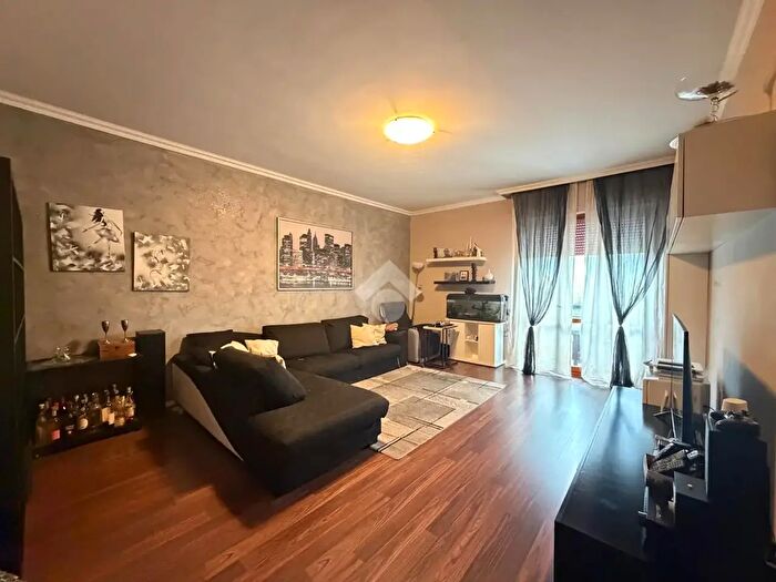 Appartamento quadrilocale in vendita in Via Case Magazzini, Quarrata