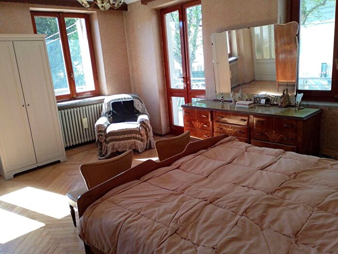 Casa con 6 locali in vendita in Via Corio, Cirie