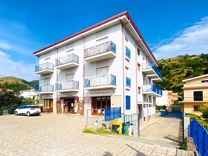 Appartamento trilocale in vendita in Via Sp, Guardia Piemontese