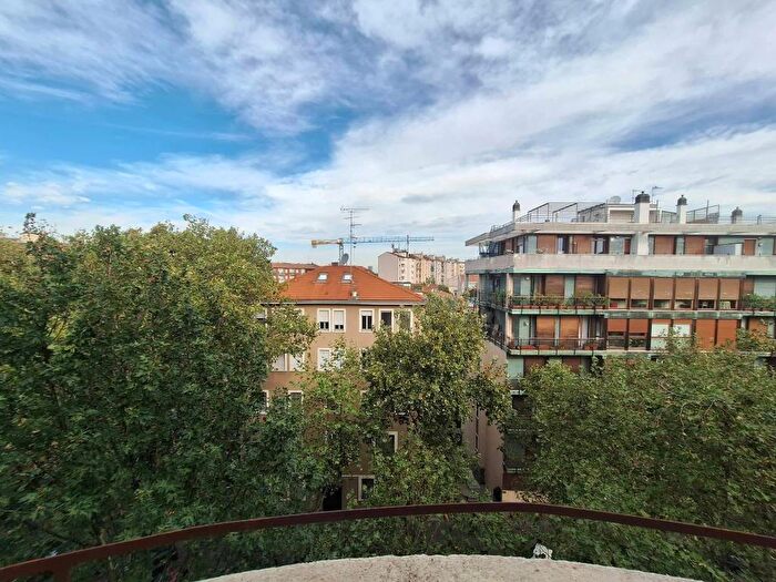 Appartamento trilocale in affitto in Via Eleuterio Pagliano, Monte Rosa Lotto, Milano