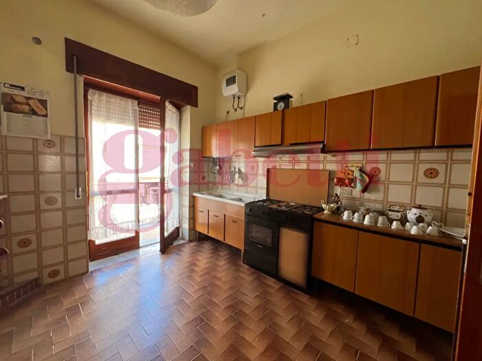 Casa con 5 locali in vendita in Via Roma, Telese