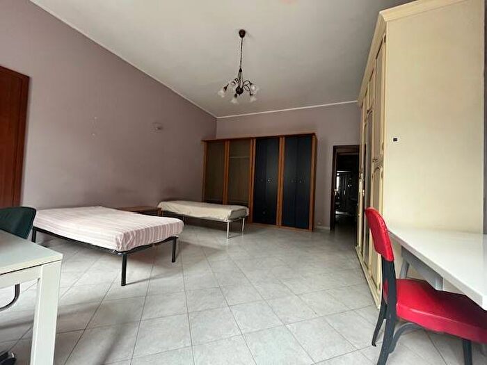 Appartamento trilocale in affitto in Via Giuseppe Garibaldi, Quadrilatero Romano, Torino
