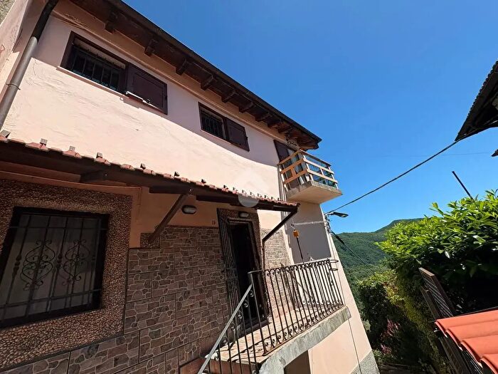 Casa con 5 locali in vendita in Via G Mereto, Serra Ricco