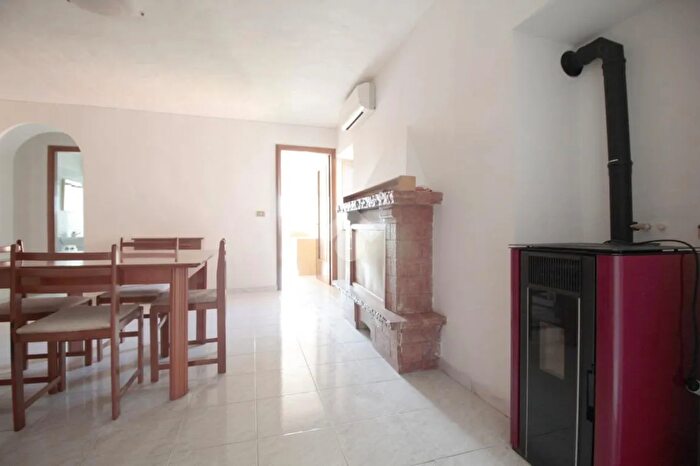 Appartamento bilocale in vendita in Corso Giacomo Matteotti, Canino