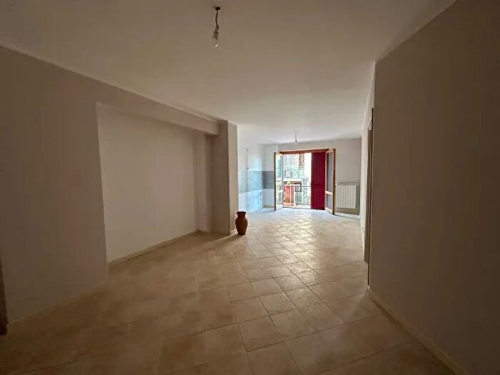 Appartamento trilocale in vendita in Via Marzabotto, Orte