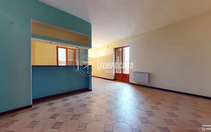 Casa con 6 locali in vendita in Via Giordano Bruno, Conversano