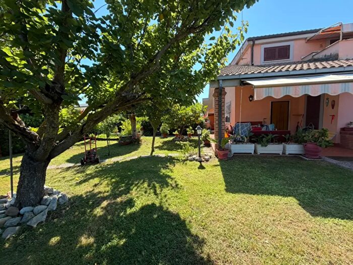 Casa quadrilocale in vendita in Via della Lega, Cerveteri