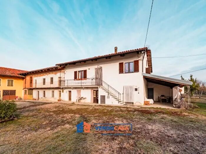 Casa con 5 locali in vendita in Borgata Piancerreto, Dogliani