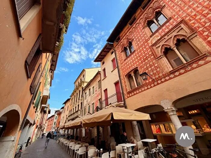 Appartamento con 6 locali in vendita in Corso Vittorio Emanuele II, Pordenone
