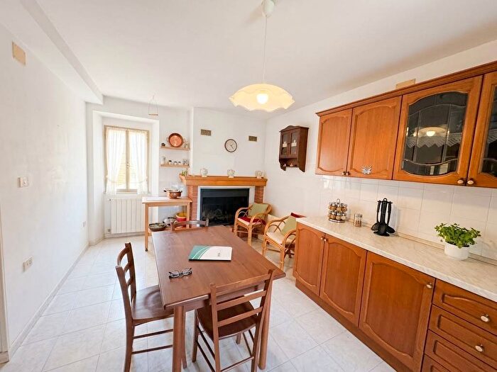 Appartamento quadrilocale in vendita in Via Capitonese, Narni Scalo, Narni