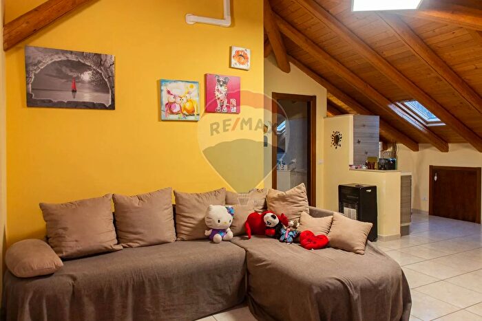 Appartamento monolocale in vendita in Via Scacchiere, Zafferana Etnea