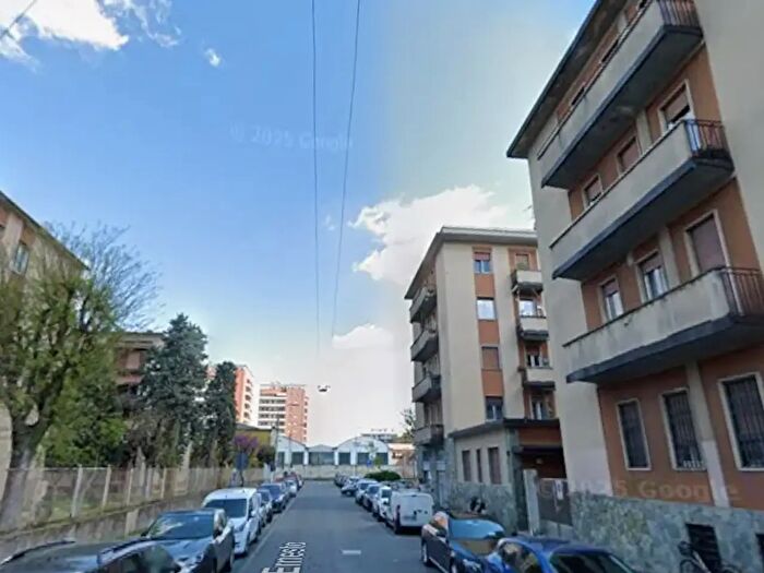 Appartamento bilocale in affitto in Via Monzambano, Milano