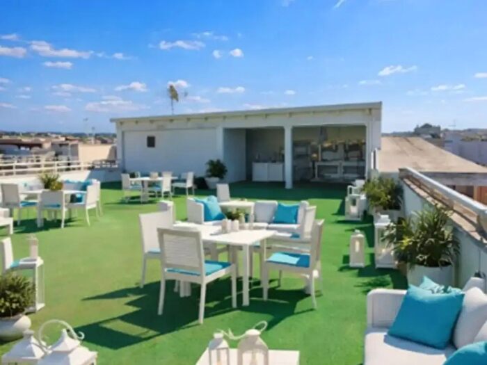 Casa con 7 locali in vendita in Via Giuseppe Garibaldi, Alezio