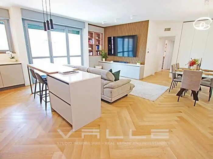 Appartamento quadrilocale in vendita in Via Corridoni, Bergamo