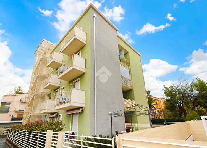 Appartamento quadrilocale in vendita in Via San Gabriele, Grottammare