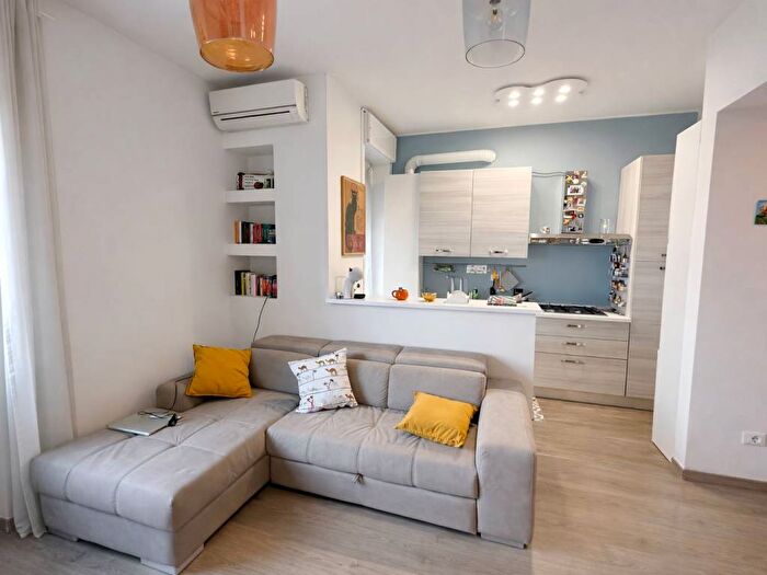 Casa bilocale in affitto in Via Gaetana Agnesi, San Carlo Stazione, Monza