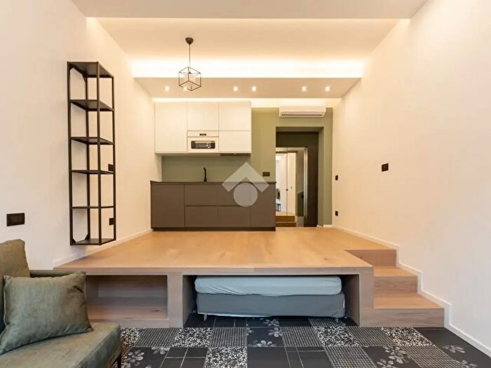 Appartamento monolocale in affitto in Via Luigi Mercantini, Milano