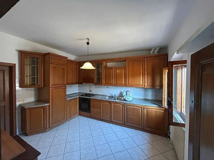 Appartamento trilocale in vendita in Via Nannicione, Figline e Incisa Valdarno