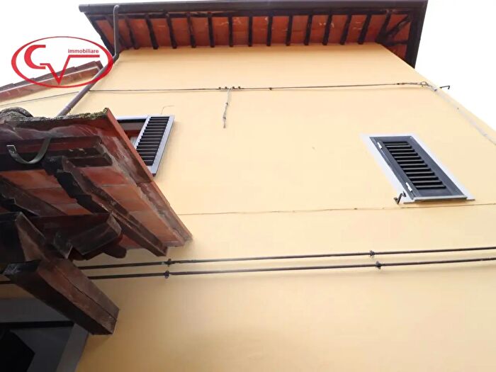 Appartamento trilocale in vendita in Strada di Mercatale Valdarno, Montevarchi