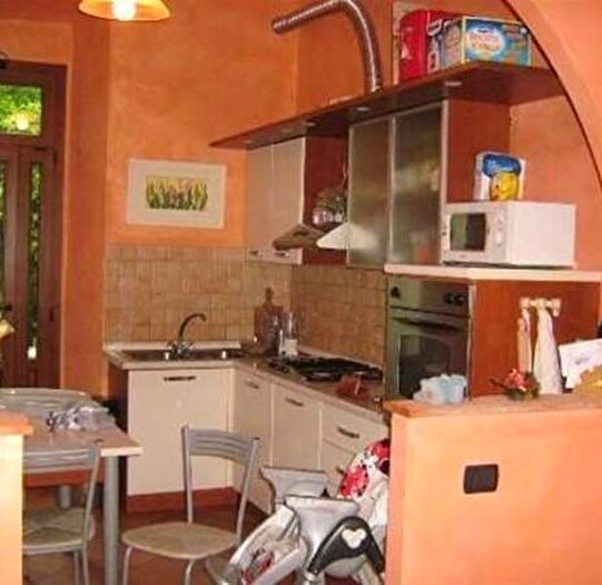 Appartamento con 5 locali in vendita in Bagni Di Lucca