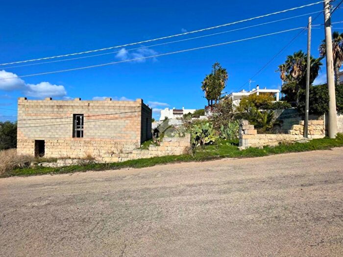 Casa trilocale in vendita in Via Tommaso Fiore, Nardo