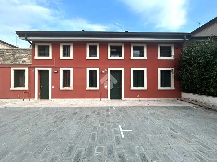 Appartamento bilocale in vendita in Isola Della Scala