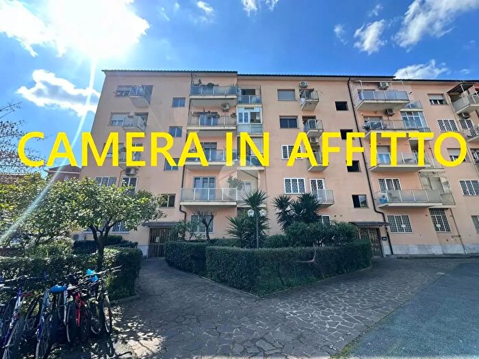 Appartamento monolocale in affitto in Via Lucio Sestio, Roma