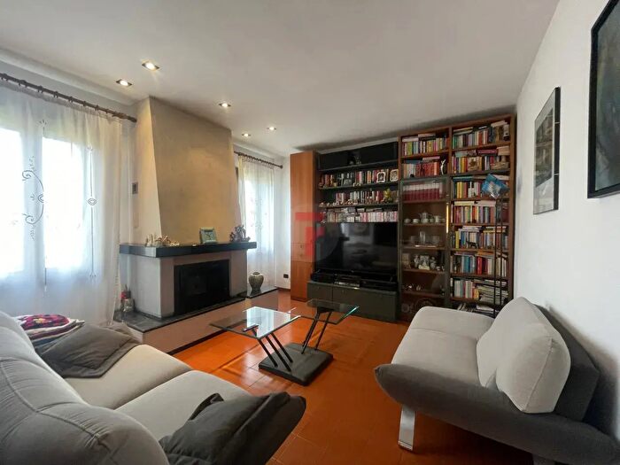 Appartamento trilocale in vendita in Via Trieste, Polverara