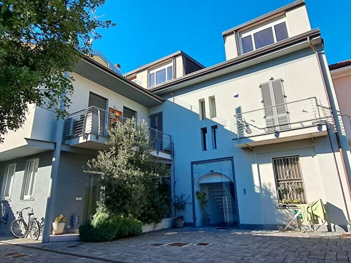 Appartamento trilocale in affitto in Via San Francesco dAssisi, Centro, Ceriano Laghetto