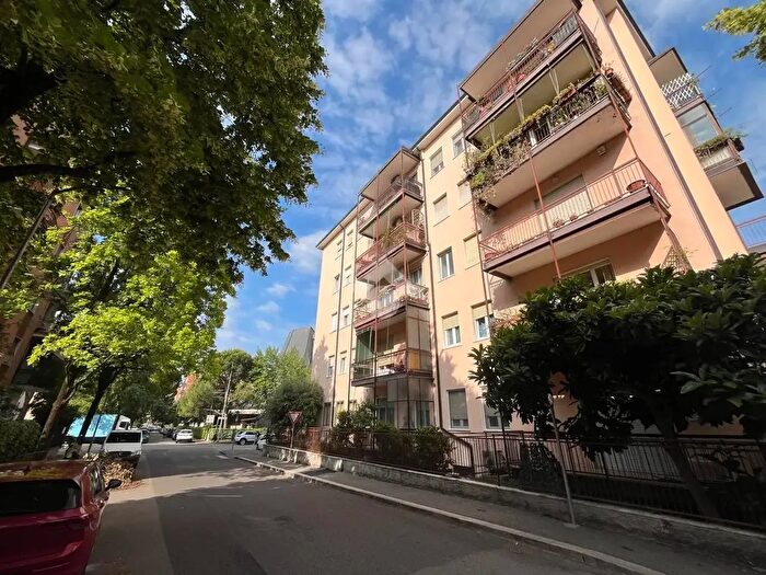Appartamento bilocale in vendita in Via Tommaseo, Verona