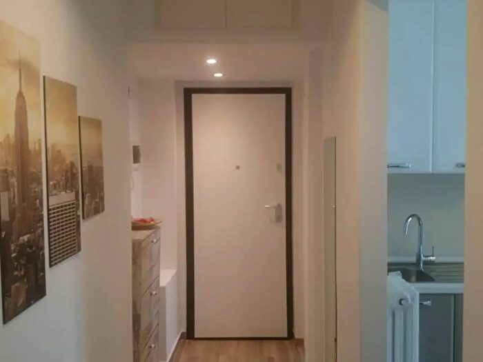 Appartamento bilocale in vendita in Via Ampola, Milano