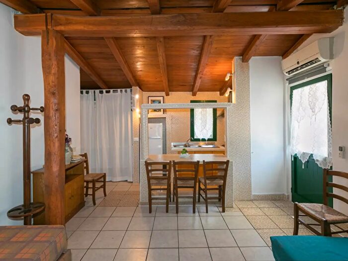 Casa bilocale in vendita in Rosignano Marittimo