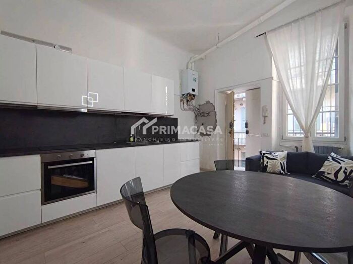 Appartamento bilocale in affitto in Via Carlo Farini, Garibaldi Corso Como, Milano