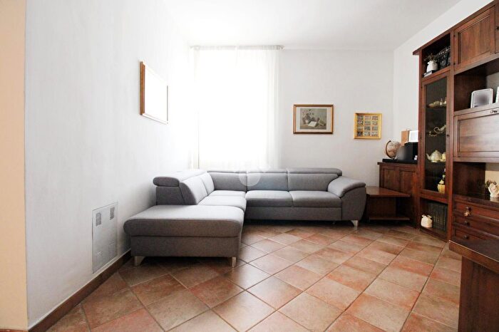 Appartamento con 5 locali in vendita in Via Ciliani, Prato